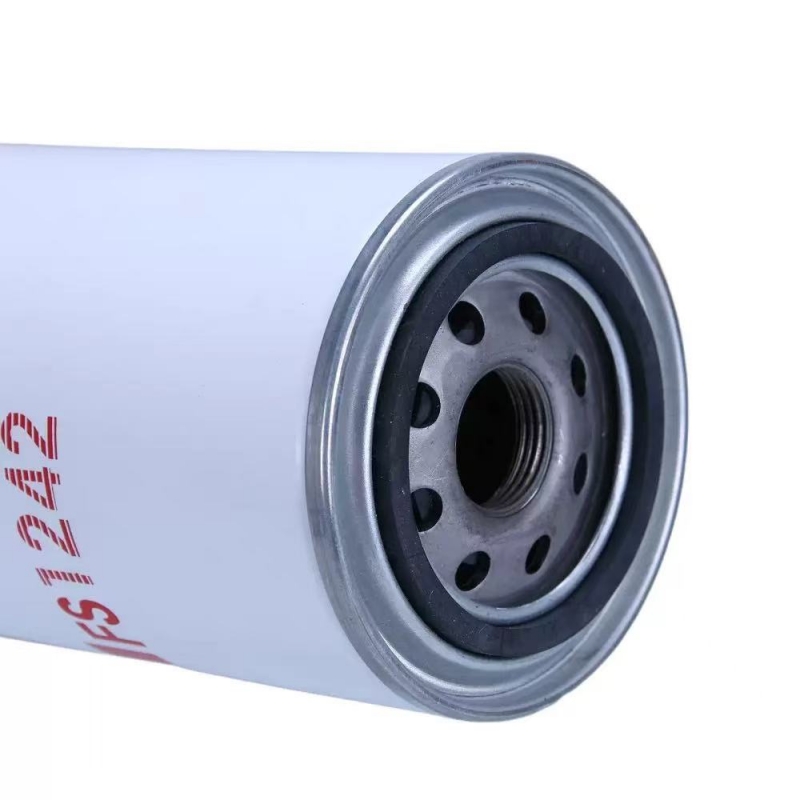 Fleetguard Fuel Filter Water Separator Canister FS1242 3