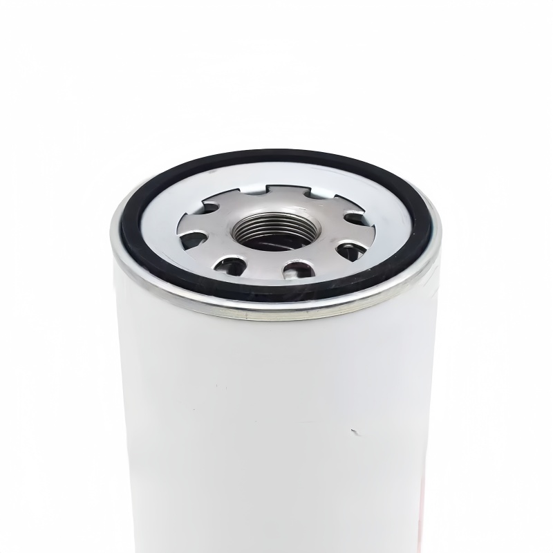 Fleetguard Spin on Oil Filter Canister LF667 3