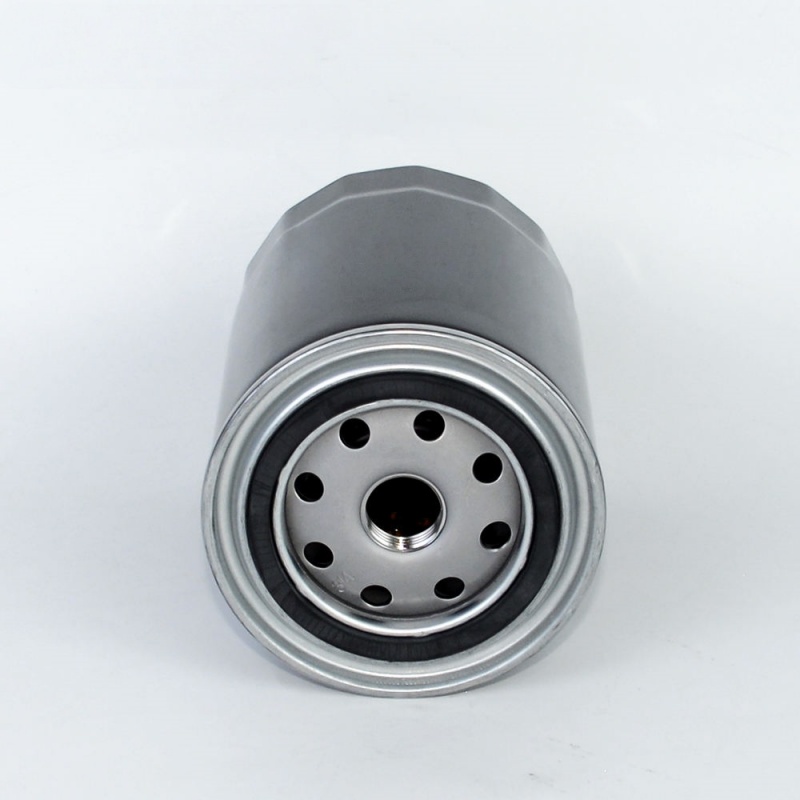 Fleetguard Oil Filter LF551A  LF3487 LF16413 2