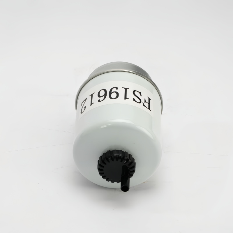 Aftermarket Replacement for Fleetguard Fuel Water Separator Filter FS19612 4