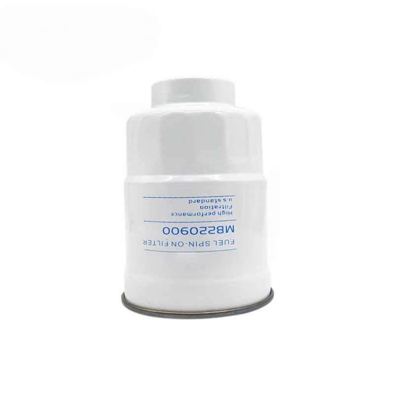 Aftermarket Replacement for  a variety of vehicles and construction machinery Fuel Filter Sakura FC1001 4